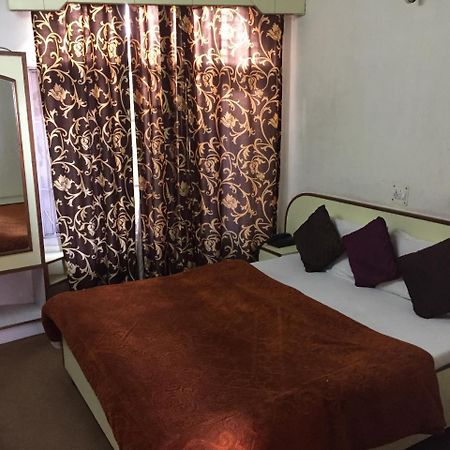 Hotel Lotus Shimla Exteriör bild